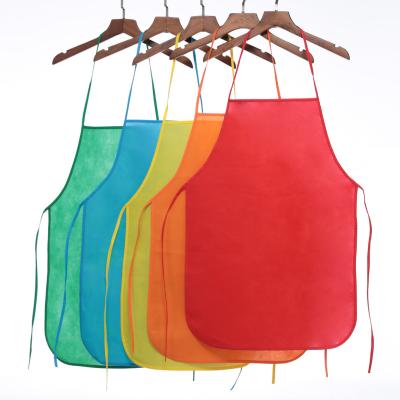 China Drinks/Food Wholesale Customized Large Capacity 60g Lightweight Pocket BBQ Apron Family Outdoor BBQ Apron for sale