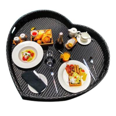 China Outdoor Home Floating Breakfast Water Basket Rattan Poolside Serving Serving Tray for sale