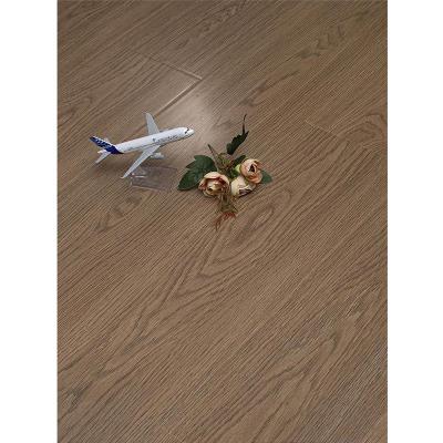 China Modern Wholesale Cheap Price Glossy Parquet Engineered Wood Flooring For Apartment for sale