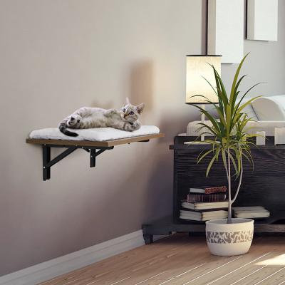 China High Quality Comfortable Wall Mounted Cat Shelf Wooden Cat Bed Cat Bed With Soft Carpet for sale