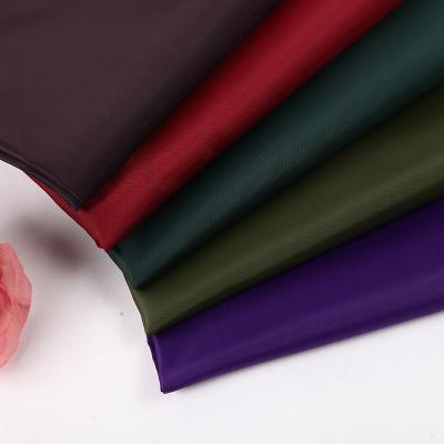 China Memory 210T 100%Polyester Plain Dyed Taffeta Fabric Lining Fabric For Garment for sale