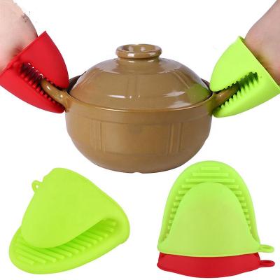 China Funny Silicone Heat Resistant Oven Mitt Eco-friendly Kitchen Item B3-011 for sale