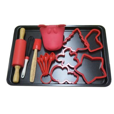 China 13PCS Disposable Baking Set with Springform Cake Pan Baking Sets for Adults for sale