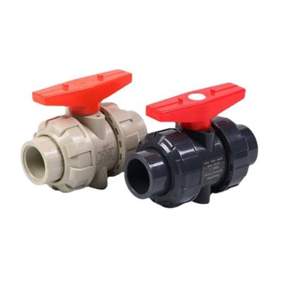 China General Wholesale UPVC DN32 11/4in Water Supply Pipe Fittings PVC Threaded Control Plastic Ball Valve for sale