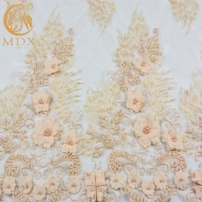 China A tela do laço da flor de Champagne Gold 3D fez malha Mesh Soft Touching líquido à venda