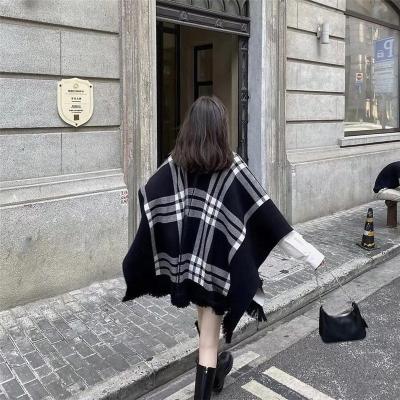 China Universal color matching warm coat temperament shawl fashion autumn and winter style cashmere knitted triangle French scarf for courting for sale