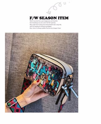 China Cheap PU Fashion Daily Used Wholesale Custom Wide Strap Shoulder Bag Women Wide Cross - Body Bag for sale