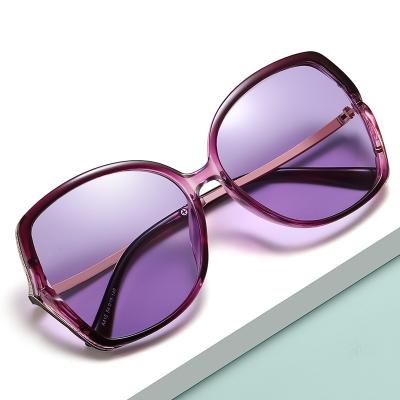 China Fashion Sunglasses New Polarized Sunglasses Women Shape Large Metal Frame Color Changing Sunglasses Wholesale Custom Lenses for sale