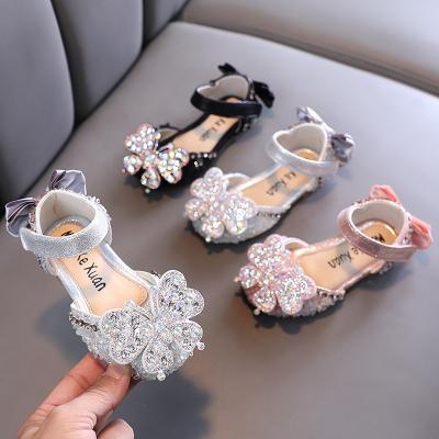 China Flat 2022 girls shoes spring and MARY JANE butterfly FLAT shoeskids new summer children's elegant princess bow crystal shoes for sale