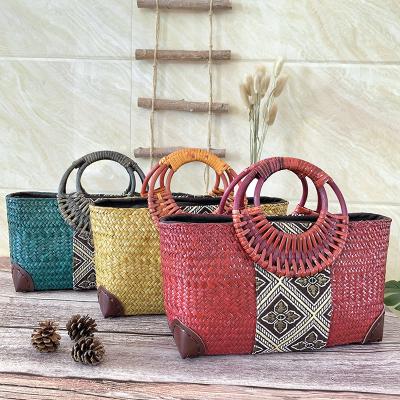 China Fashion 2022 Eco Friendly Round Woven Rattan Straw Handbag Women Beach Bag Summer Tote Bag Crossbody Bag Handmade By Vietnam Fba Amazon for sale