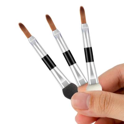 China Smudge Brush Double Head Eyeshadow And Lip Brush High Quality Wear Resistant Latex Cotton Peach Core Liner Eye Makeup Apply Brush Vegan for sale