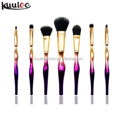 China Vegan Electroplating Logo Makeup Brush Set Custom Made Soft Hair 7pcs for sale