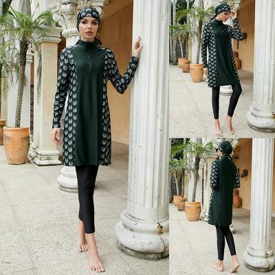 China Breathable Muslim Sports Swimwear Modest Patchwork Hijab Long Sleeves Swimwear Women 3 Pieces Set Burkinis Islamic Wear Bathing Swimwear for sale