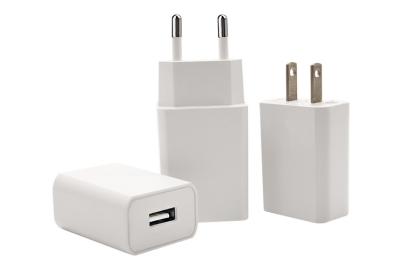 China Cargador micro móvil 5v 2a/1a, sola velocidad blanca del enchufe USB del adaptador del enchufe USB del puerto en venta