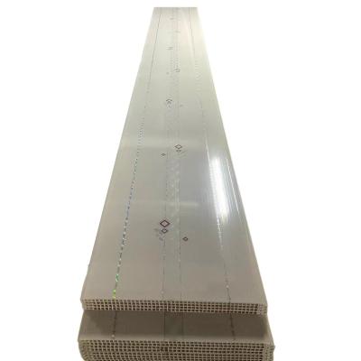 Cina PVC 30 cm larghe soffitto sospeso lunghe piastre di plastica in vendita