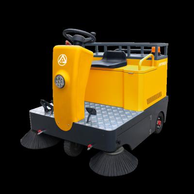 China Hotels Electric Pile Ride On Sweeper Road Sweeper Floor Sweeper Machine for sale