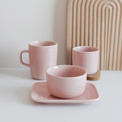 China Durable Pink Color Luster Ceramic Plate Dinner Set Stoneware Tableware For Restaurant Hotel for sale