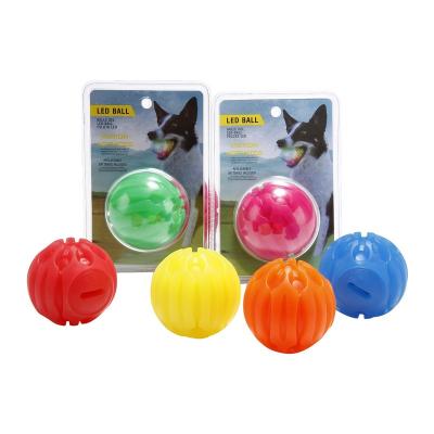 China Hot Selling Viable Elastic LED Light Rubber Toy For Cat Pet Dog Flashing Ball Luminous Ball Dog Led for sale