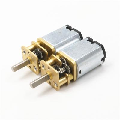 China 400rpm 500rpm GM13-050SHV 13mm Mini Totally Enclosed DC Gear DC12V 6V 3V Geared Motor With M3 M4 Screw Shaft For Smart Toy for sale