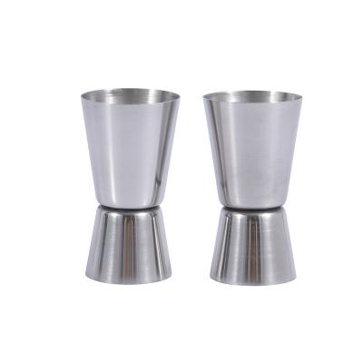 China Viable Drinks Pulled Measuring Cup Cocktail Liquor Party Bartender Mixed Tool Double Bar Jigger for sale