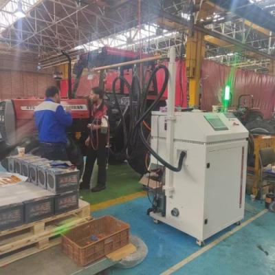 China Máquina de enchimento e carregamento de refrigerantes para produção de congeladores à venda