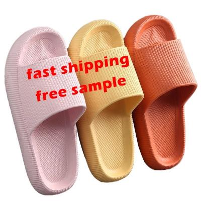 China Hot Selling Fashion Trend Platform Bathroom Cloud Thick Slippers Flip Flops Fashion Soft Sole Non-slip EVA Indoor Slides Slippers For Men for sale