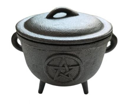 China Small Stocked Cauldron Cast Iron Halloween Witches Cauldron For Sale for sale