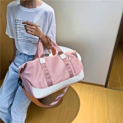 China Multificational / Waterproof Custom Logo Duffel Bag For Girls Fashion Pink Gym Travel Duffel Bag for sale