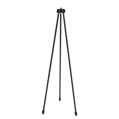 China Zhongshan Lightweight Newcomer Long Metal Tripod Stand Professional Tripod Portable Phone for sale