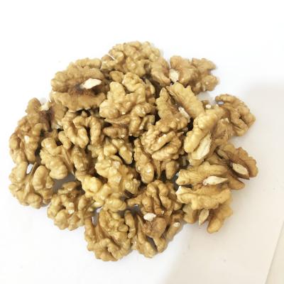 China Dried raw kernels of halves of fresh whole nuts fruit walnuts for sale