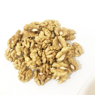 China 2021 Xinjiang Factory Supply Dried Raw Walnut Paper Peeled 185 Kernels for sale