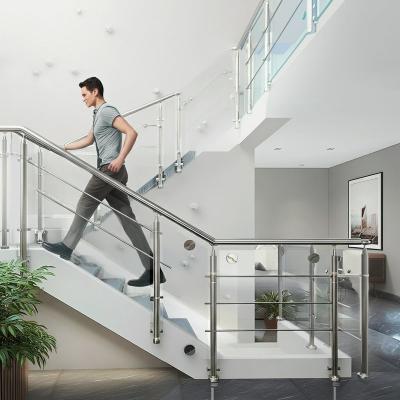 Chine Durable Stainless Steel Handrails with 1050mm Height for Glass Railing Systems à vendre