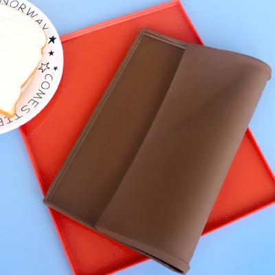 China Durable High Temperature Resistant And Easy To Clean Reusable Silicone Log Place Mat Rolls for sale