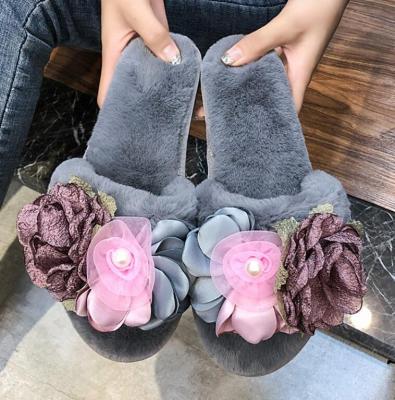 China Platform Shoes 2021 Fashion Flower Women Winter Slippers Faux Fur Slippers Fluffy Slippers For Women for sale