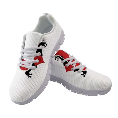 China Low MOQ Anti Slip Customized Logo Printing Unisex Sports Shoes Sneakers 2021 for sale