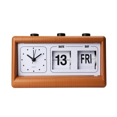 China Hot Sale Antique Style Flip Calendar Day Date Table Clock Antique for sale