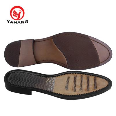 China Unique Design Lightweight Sole Rubber Sole Fashion Running Boots for sale