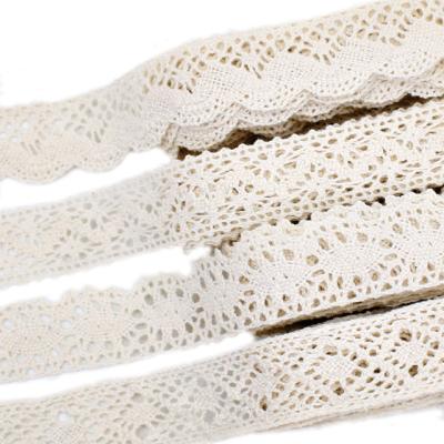 China 3cm Wide Viable, Cotton Beige Lace Trims, Hometexile Embellishment, Garment Dressing Accessories for sale