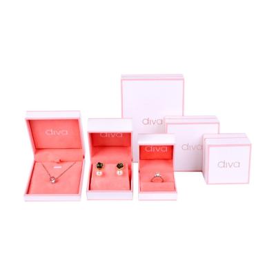 China Cheap Display OEM Jewelry Packaging , Jewelry Box Custom Logo And Jewelry Packaging Boxes And Bags for sale