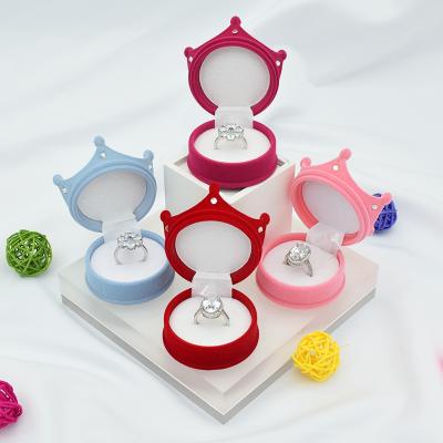 China Display Gift Package New Fashion Style Colorful Printing Crown Form Velvet Ring Box Velvet Jewelry Box for sale