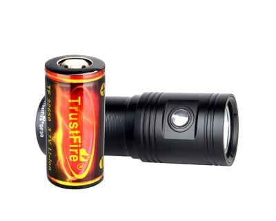 China Photo/visual light; Wide Angle Beam: Trustfire DF30 Scuba Diving Flashlight 100m Underwater Torch Waterproof Submersible Flashlight for sale