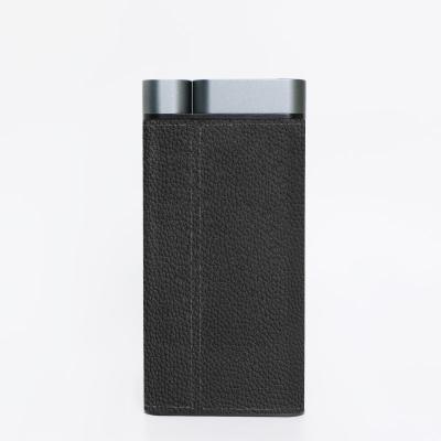 China OEM ODM 3 USB-Anschluss-Powerbank / Metallleichte tragbare Powerbank zu verkaufen