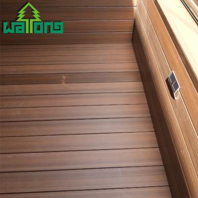 China Solid Hot Selling Wpc Non Crack Durable Boat Wood Composite Decking Material for sale