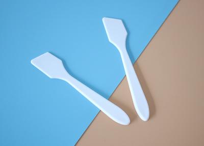 China SGS Length 81.8mm Latex Jar Plastic Cosmetic Spatula for sale