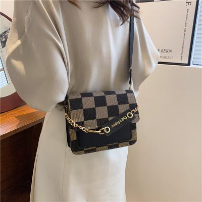 China 2022 new fashion personality bag waterproof women's simple tide tour bag plaid chain ladies shoulder bag tide for sale