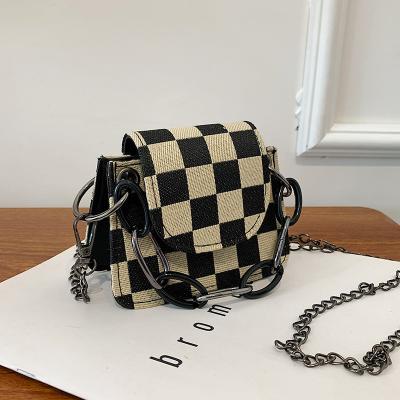 China 2022 Mini Fashion Women Retro Water Resistant Bag Bird Case Chain Handbag Checkerboard Small Change Korean Mobile Phone Bags Thousand for sale