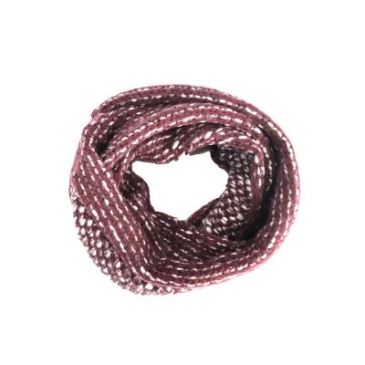 China 2022 Custom Made Eco-friendly Warn New Fashion Style Scarf Knitted Snood Warm Knitted Infinity Scarf for sale