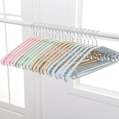 China Bold Plastic Hanger Stocked Wide-shoulder Hanger Household Wardrobe Rack Dry and Wet Drying Hanger for sale