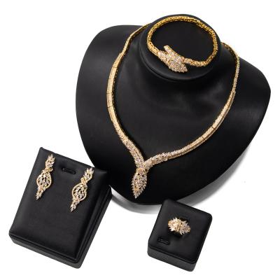 China Wholesale CLASSIC Simple Costume Bridal 18k Gold Jewelry Set for sale