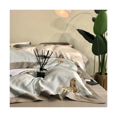 China Low Price Guaranteed Quality 100% Polyester Luxury Brand Bedding Sets Nondisposable for sale